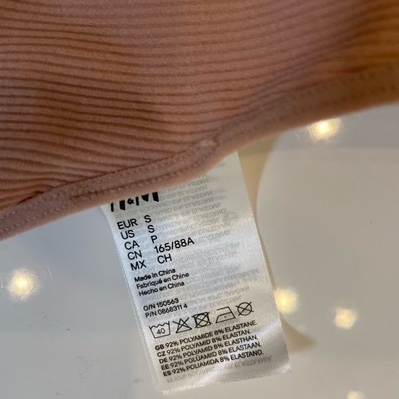 NWOT H&M | Ribbed Bralette - Picture 5 of 9
